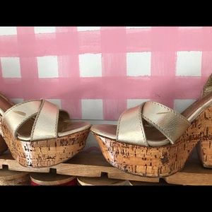 Cascade Wedges- Gold, leather nice high platform